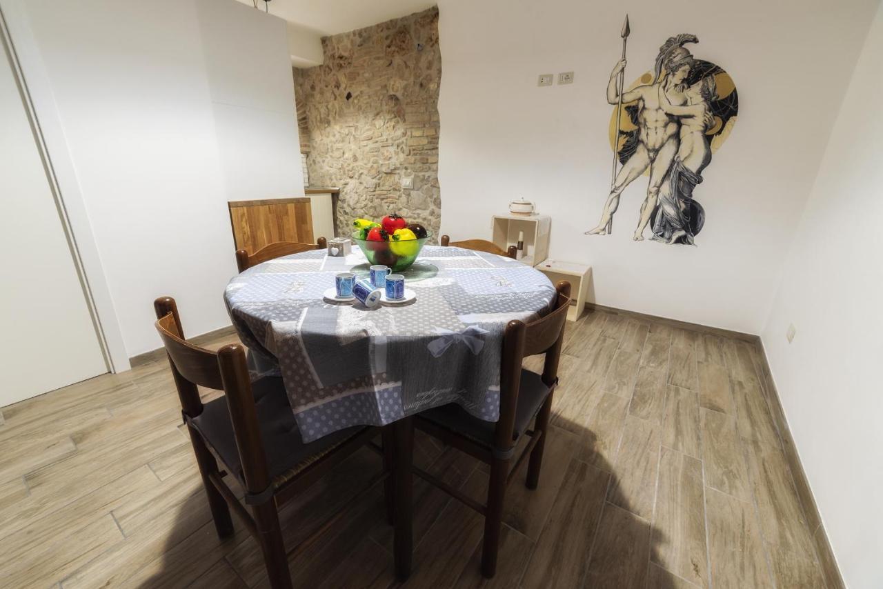 La Dimora Di Ares Villa Formia Bagian luar foto