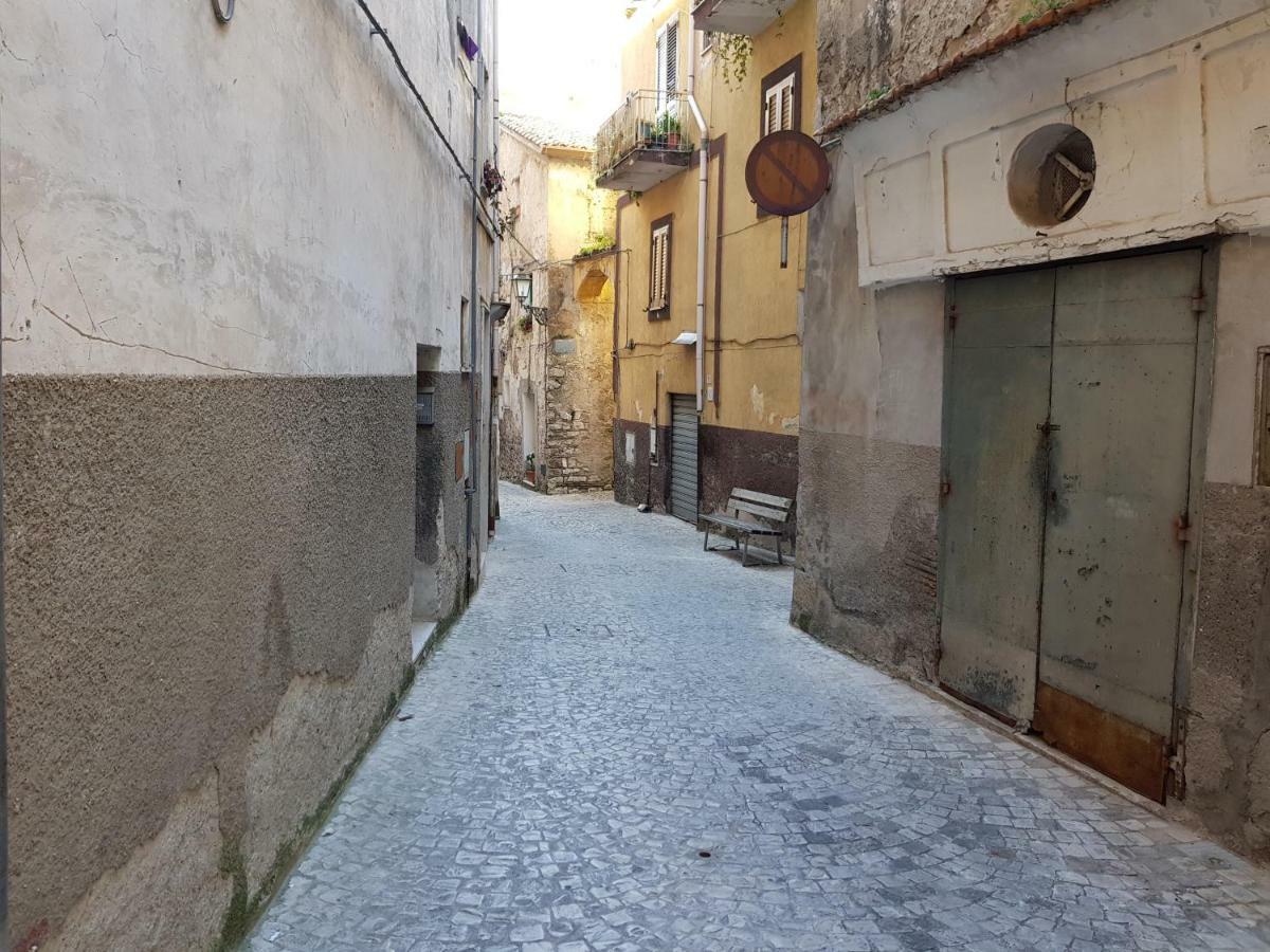 La Dimora Di Ares Villa Formia Bagian luar foto